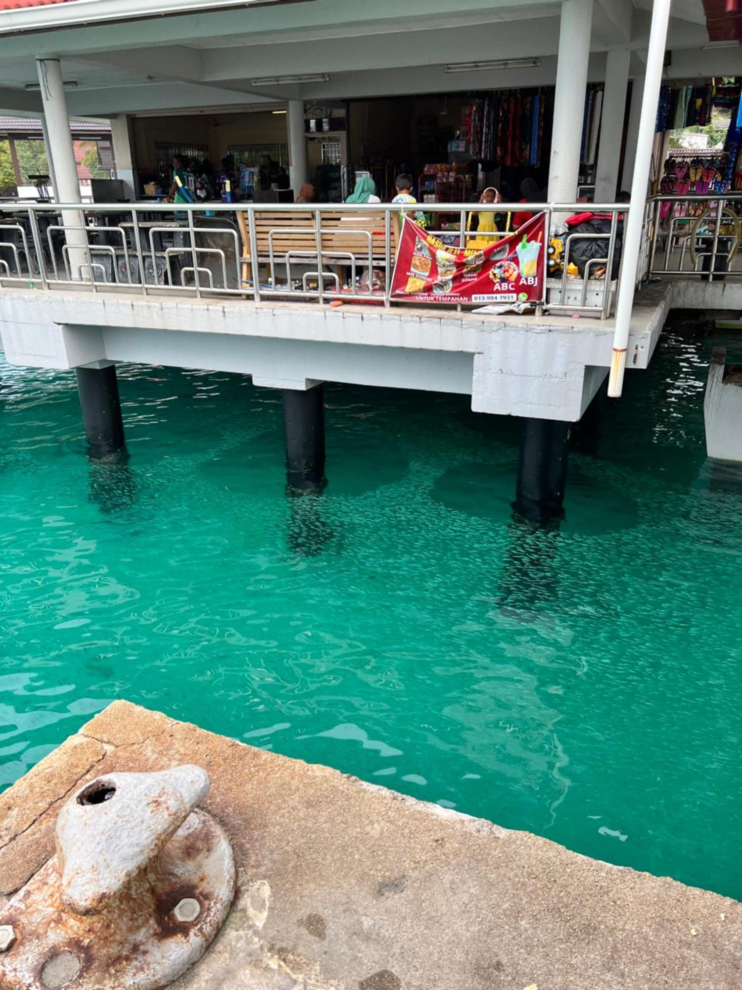 Perhentian Mama'S Hotel Kampong Pasir Hantu Bagian luar foto