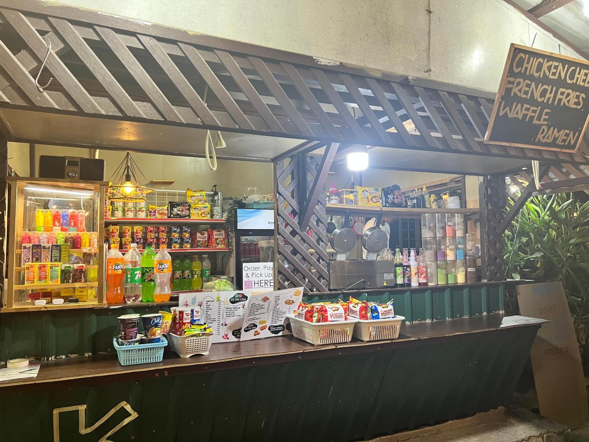 Perhentian Mama'S Hotel Kampong Pasir Hantu Bagian luar foto